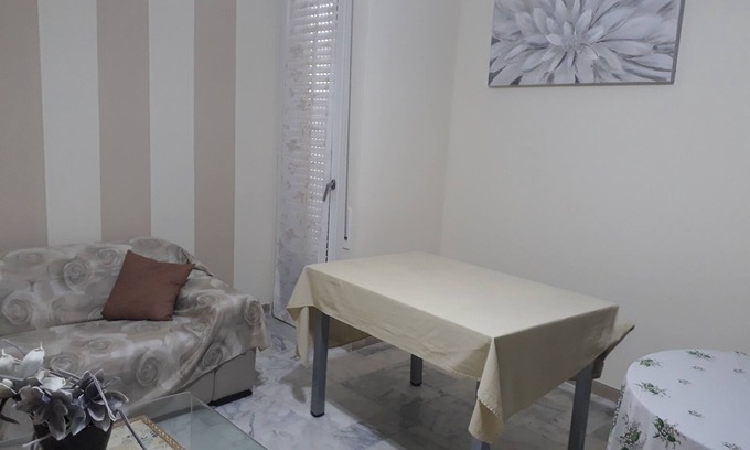 Ex Campo d'Aviazione Apartamento | Comfortable vacation apartment Viareggio