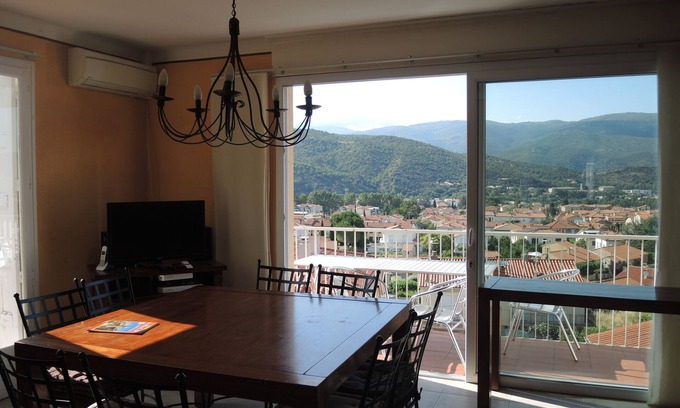 Prades Casa | Cómodo Villa Cerca del lago Montañas Mar Aeropuerto inigualable Ver