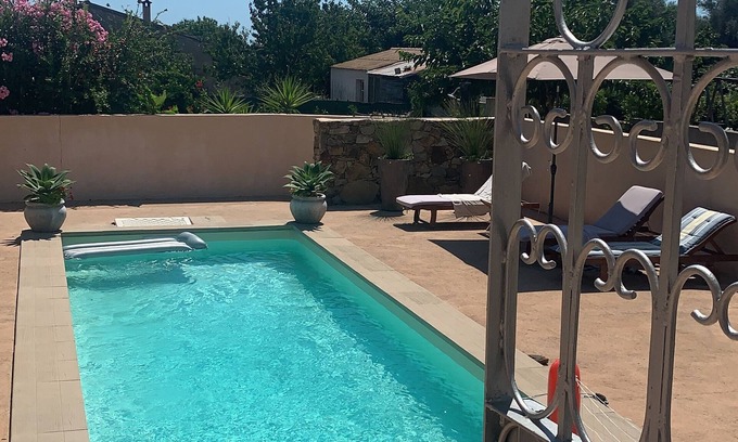 Ventiseri Villa | PROMO DE ÚLTIMO MINUTO 2 minutos de vacaciones tranquilas en la playa salvaje