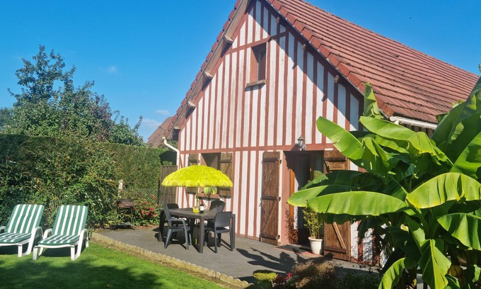 Aclou Cabaña | Comfortable, Well-Equipped, Family-Friendly House In Quiet Village LE BATISON