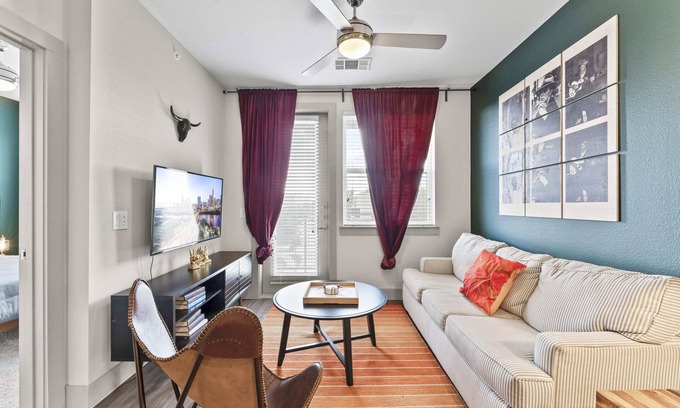 Montopolis Apartamento | Comfy 1BR luxe suite close to Downtown w/ fast WiFi