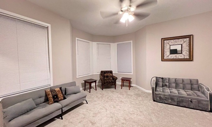 Mount Clemens Casa | Comfy 4-bedroom house in Mount Clemens