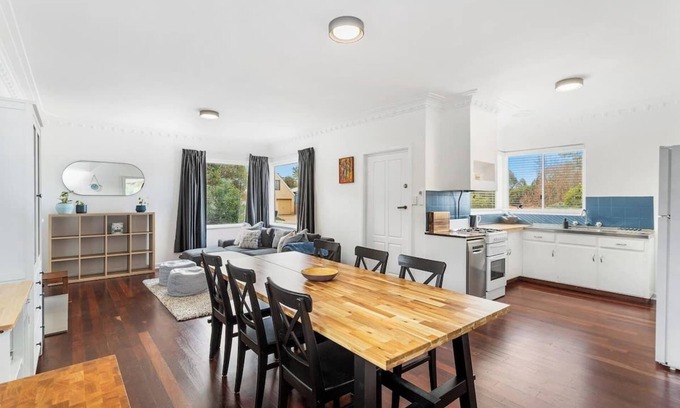 Mosman Park Casa | Comfy 60's era 3 Bedroom Entire home