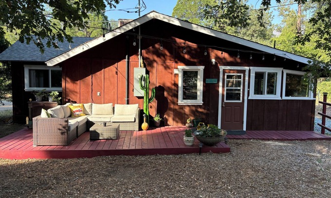 California Hot Springs Cabina | Comfy and Cozy Family Cabin in Sequoia Nat’l Forest in California Hot Springs!