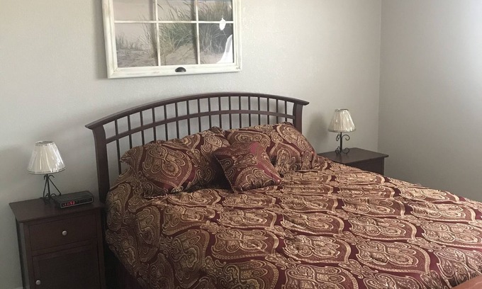 Biggs Field Condominio | COMFY AND HOMEY CONDO OFF I 10