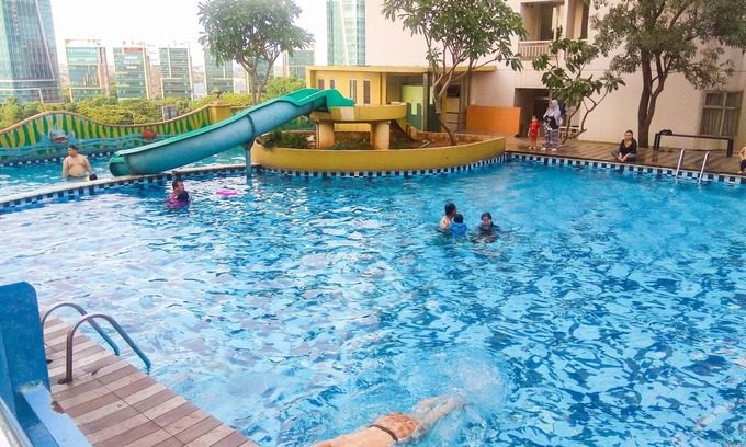 Panunggangan Utara Apartamento | Comfy and Minimalist Studio (No Kitchen) Apartment Great Western