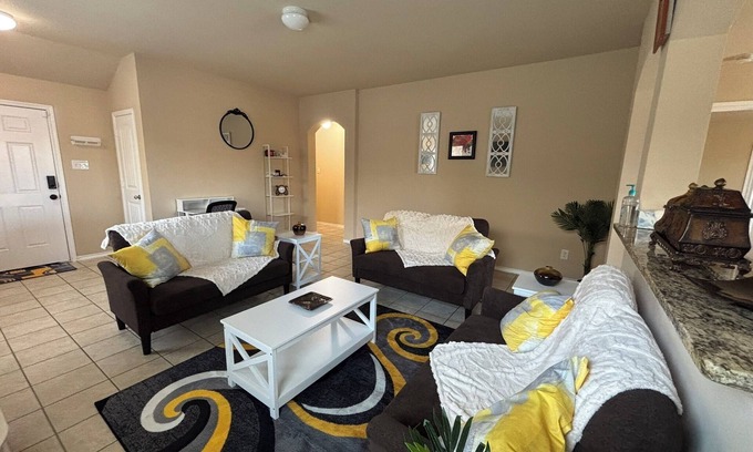 Princeton Casa | Casa cómoda y moderna, 4 hab, cama king, Wi-Fi rápido