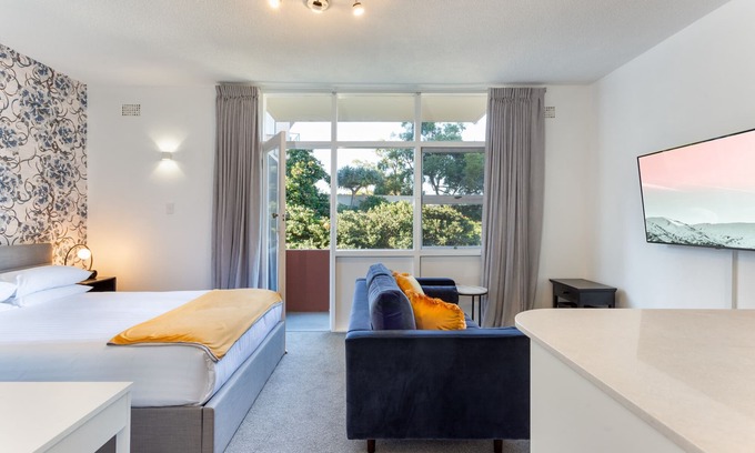 North Sydney Apartamento | Comfy Balcony Studio near Parks, Shopping & Dining