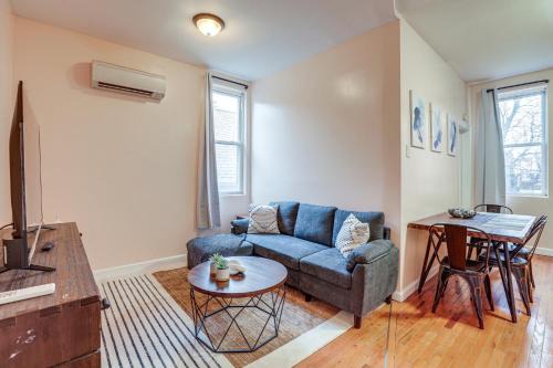 Constable Hook Casa | Comfy Bayonne Townhome about 11 Mi to NYC Attractions