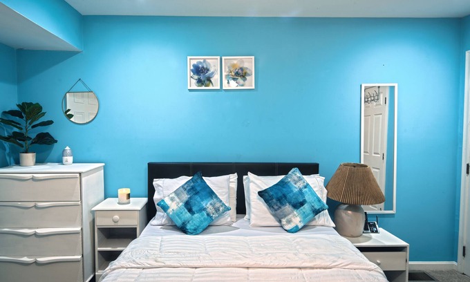 Garfield Heights Casa | Comfy Blue Studio with Great Amenities