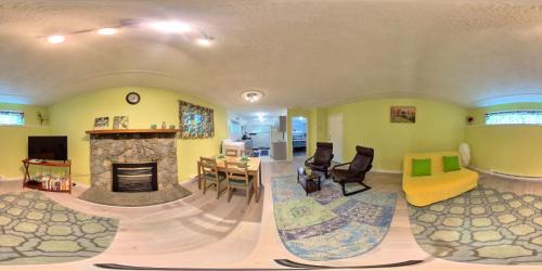 Saanich East Casa | Comfy Cabana Place