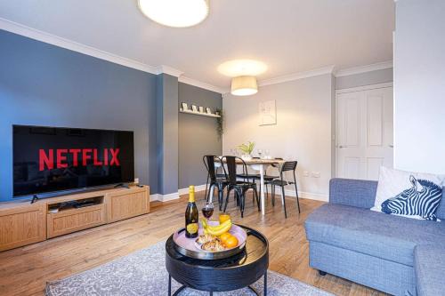 Milton Keynes Casa | Comfy Central MK House Free Parking Fast Wifi