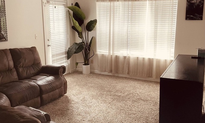 Rock Hill Apartamento | Comfy & Cozy 3 Bedroom Apartment Minutes away From Charlotte