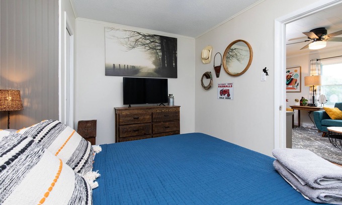 Candler Cabaña | Comfy Dog Friendly Cottage w/ Large Fenced Yard