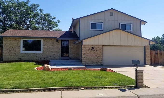 Thornton Casa | Comfy Get-Away-Home*Spacious 4bdrm*Great Location!!