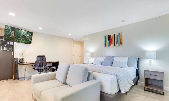 Rowland Heights Casa | Pensión espaciosa y tranquila con entrada privada y vistas increíbles a la montaña