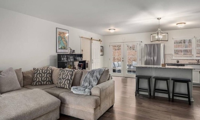 Church Street Casa | Comfy Little Hideaway