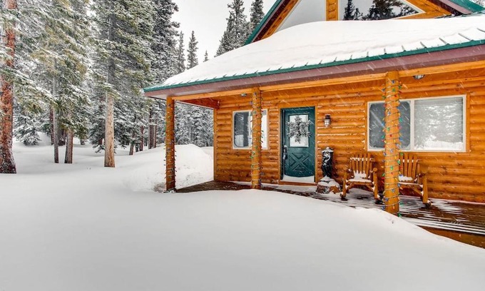 Valley of the Sun Casa | Comfy Mountain Cabin with Privacy and Great Views - Whimsical Hollow