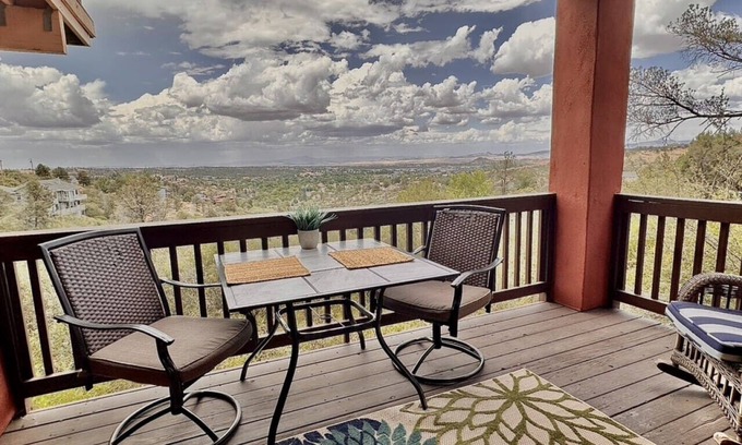 Prescott Casa | Comfy Mountain Side Stay - Incredible Views