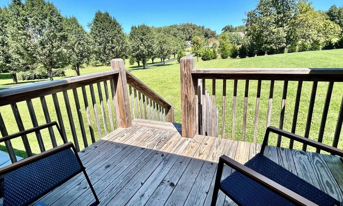 Crossville Apartamento | Comfy Retreat - Queen Bed Central Crossville