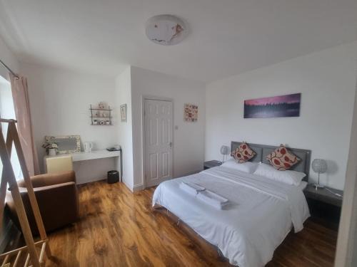 Norwich Apartamento | Comfy Rooms Close to Airport