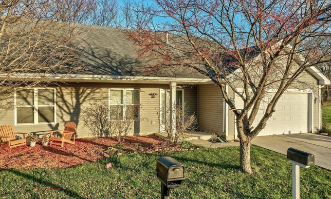 Marseilles Casa | Comfy & Spacious Home in Marseilles