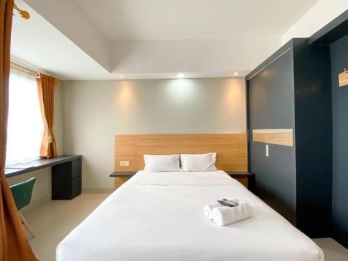 Duren Sawit Apartamento | Comfy Studio at Gateway Park LRT City Jatibening Apartment By Travelio