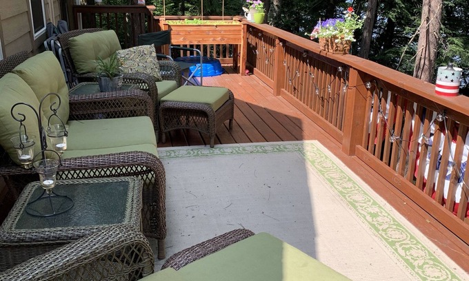 Laona Casa | Comfy Up North Lake Home in Laona - adjacent to Snowmobile and ATV Trails