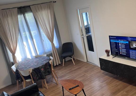 Noisy-le-Sec Apartamento | Commerce à proximité et 10 minute de la gare