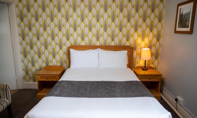 Boscombe Casa | Commodore Hotel by Greene King Inns