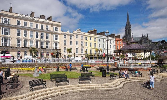 Cobh Hotel | Commodore Hotel