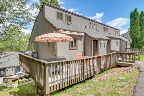 Village at Camelback Casa | Community Indoor Pool Tannersville Townhome