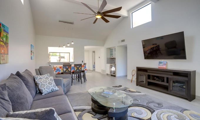 Cathedral City Apartamento | Community Perks, 2 Patios Cathedral City Condo!