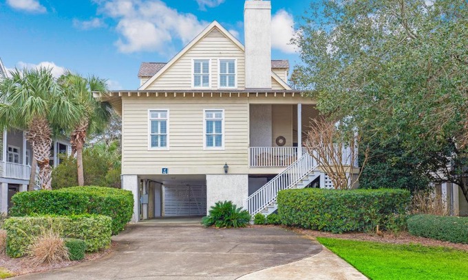 Litchfield by the Sea Casa | Compass Point 82 3BR 3 BA House w Kitchen