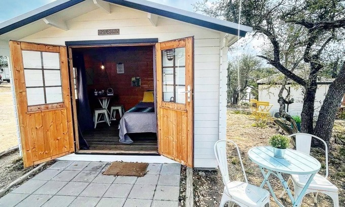 Dripping Springs Cabina | Compassion Cabin @ 13 Acres - Yoga/Hike/Meditate