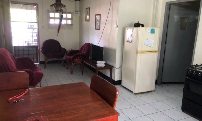 Paramaribo Apartamento | Compleet Appartement met Ruim Overdekt Terras