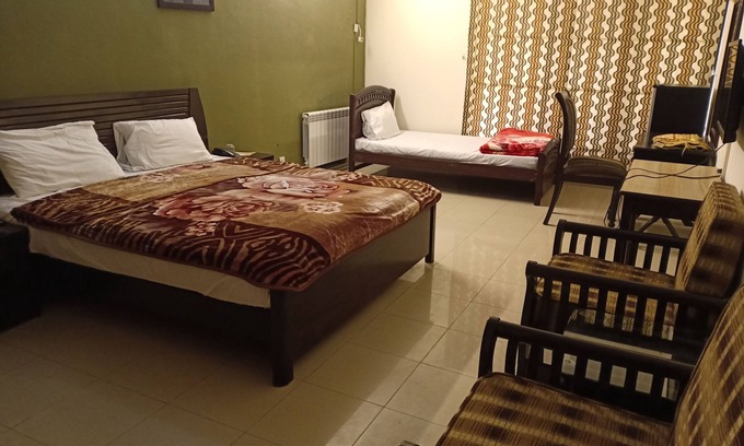 Islamabad Casa | Complete upper floor with central heating system/AC