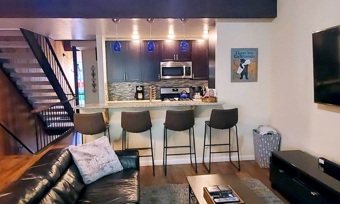 Kings Beach Condominio | Totalmente remodelado, todo junto acogedor.