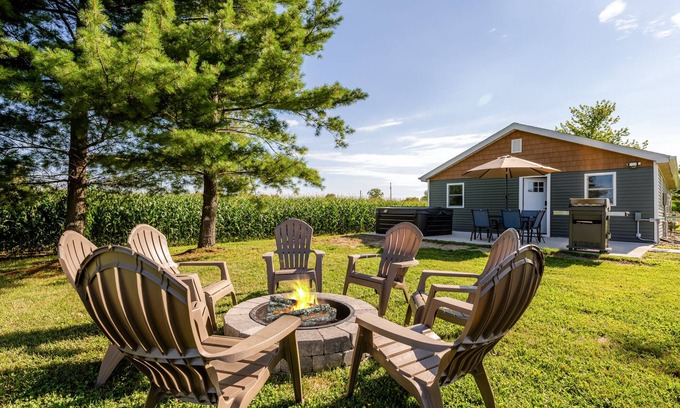 Bridgman Casa | Completely remodeled house close to the beach, golf, and tons of wineries!