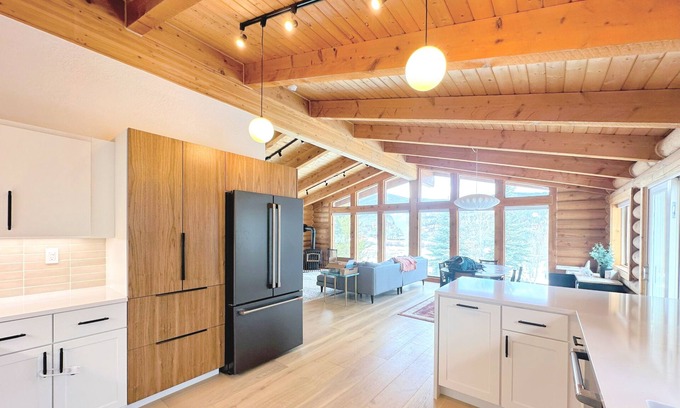 Keystone Cabina | Completely renovated, cozy modern 4BR cabin
