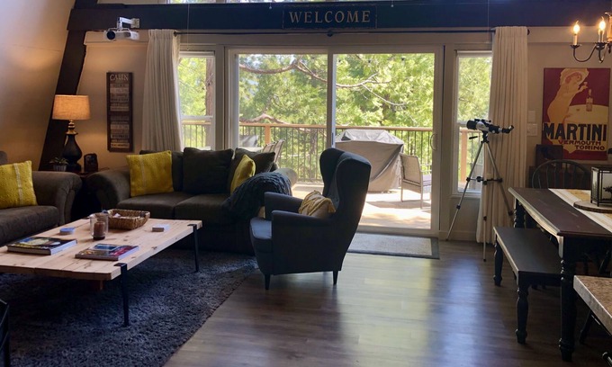 Cold Springs Cabina | Completely updated cabin, 5 min to Pinecrest Lake, Starlink hi-speed internet