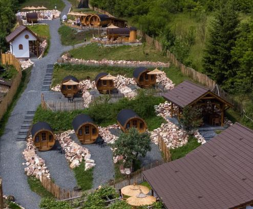 Medias Casa | Complex Butoaiele Transilvaniei - Cazare & SPA - Natura - Relaxare