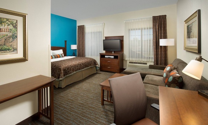 Morrisville Apartamento | Desayuno buffet de cortesía + Wi-Fi gratis | Cerca del aeropuerto