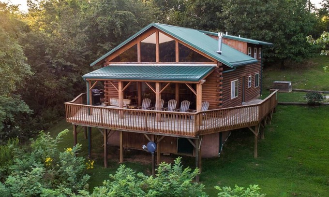 Ponca Condominio | Compton Mountain Cabin w/ Big Mountain Views