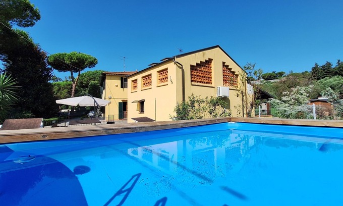 Massarosa Casa | Conca Oro New House on Hill between Lucca and the sea with pool and large porch