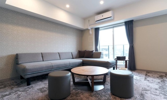Minamisenba Apartamento | Concept Room in Osaka City Center Shinsaibashi / Osaka Ōsaka