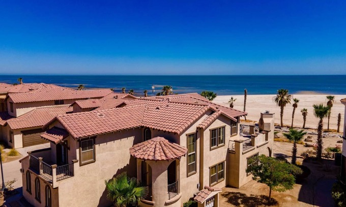 Rancho El Dorado Condominio | Condo 77-3. On the Beach , First Class, on the Sea of Cortez
