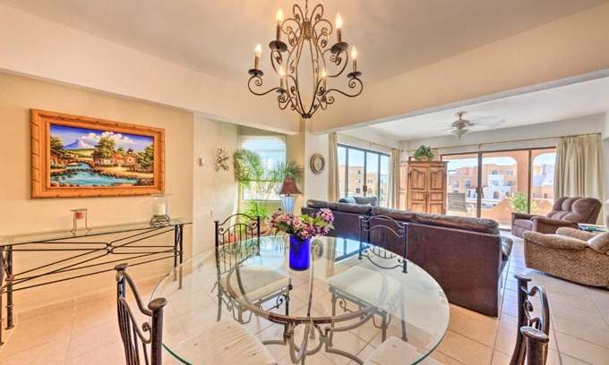 Centro Apartamento | Condo in Plaza Nautica Less Than 1 Mile to The Arch!