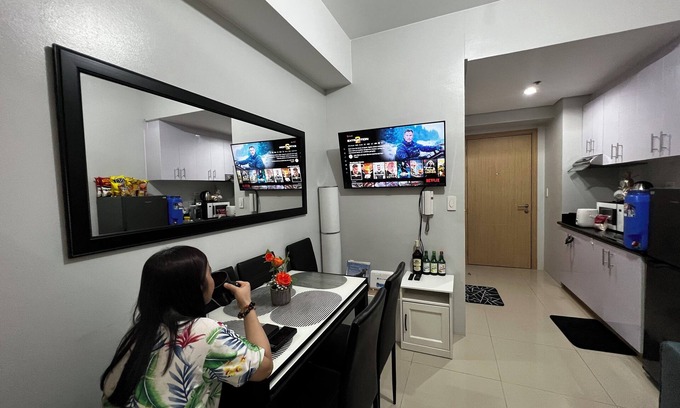Santo Cristo Condominio | Condo in SM North, Quezon City with Pool, Netflix, WiFi, AC