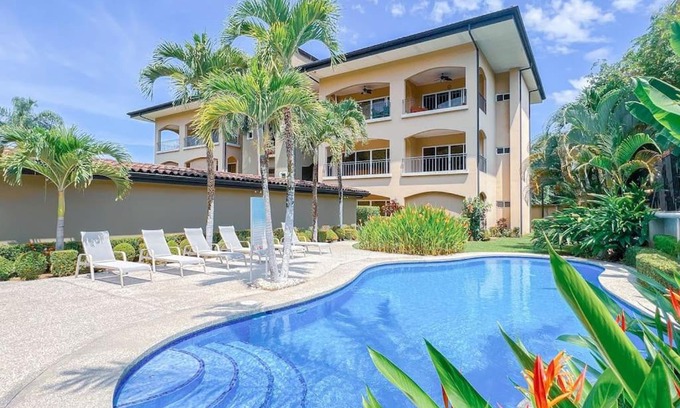 Barrio Las Parcelas Apartamento | Condo Las Brisas near to Marina Herradura, free Pool and wifi
